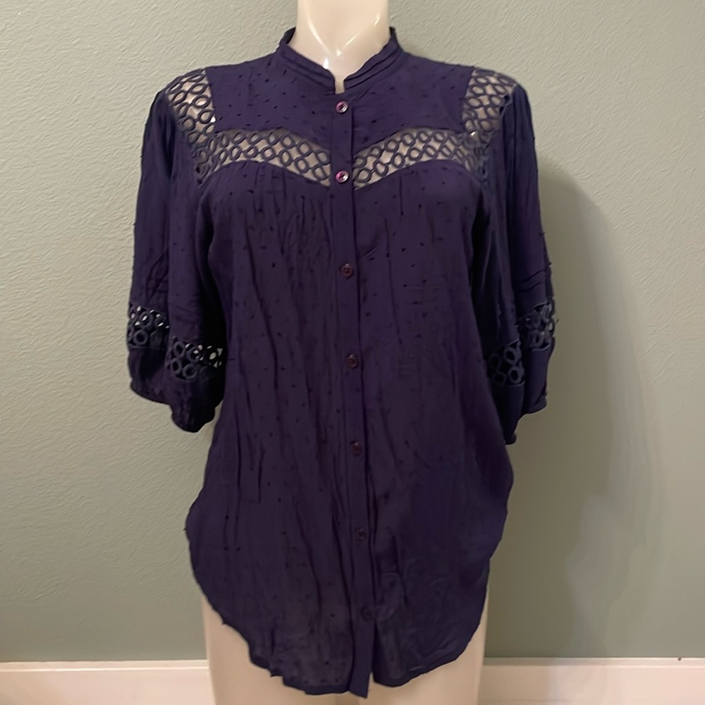 Edme & Estyllte Navy Button Up  Blouse